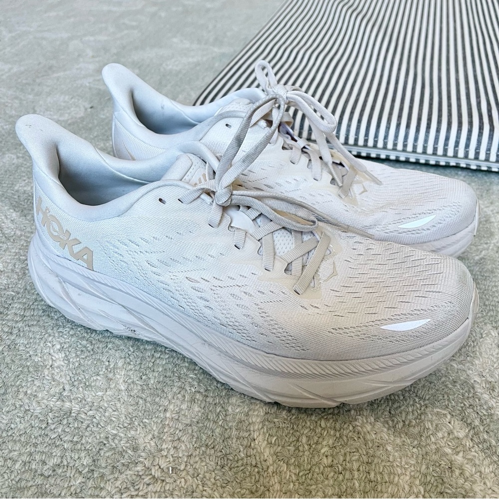 Hoka Clifton 8 Eggnog / Shifting Sand Gem